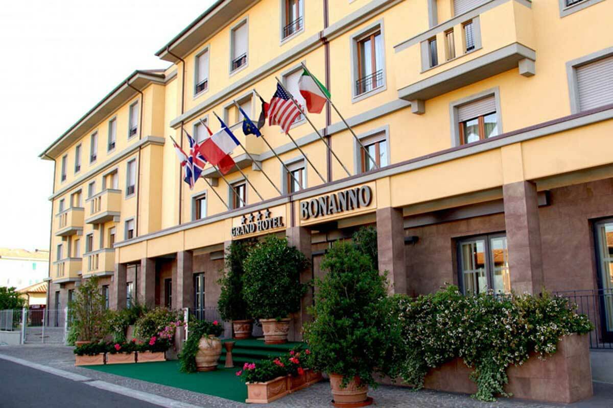 グランド ホテル ボナンノ ピサ エクステリア 写真